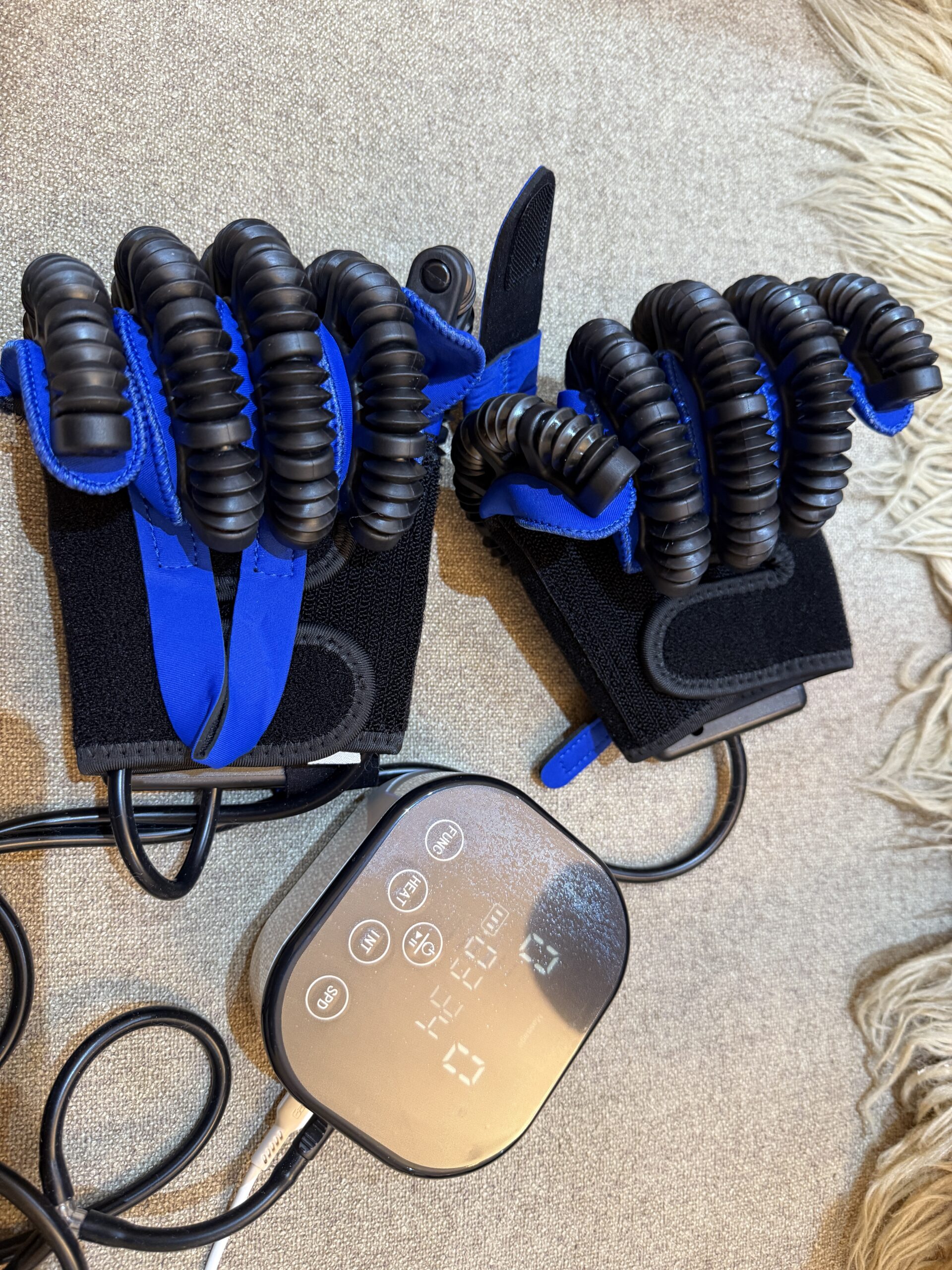 MOBILISATEUR ELECTRIQUE DES DOIGTS